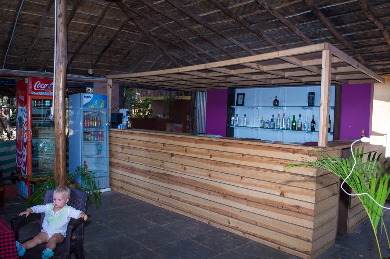 Ciiroc Hotel Morjim Exterior foto