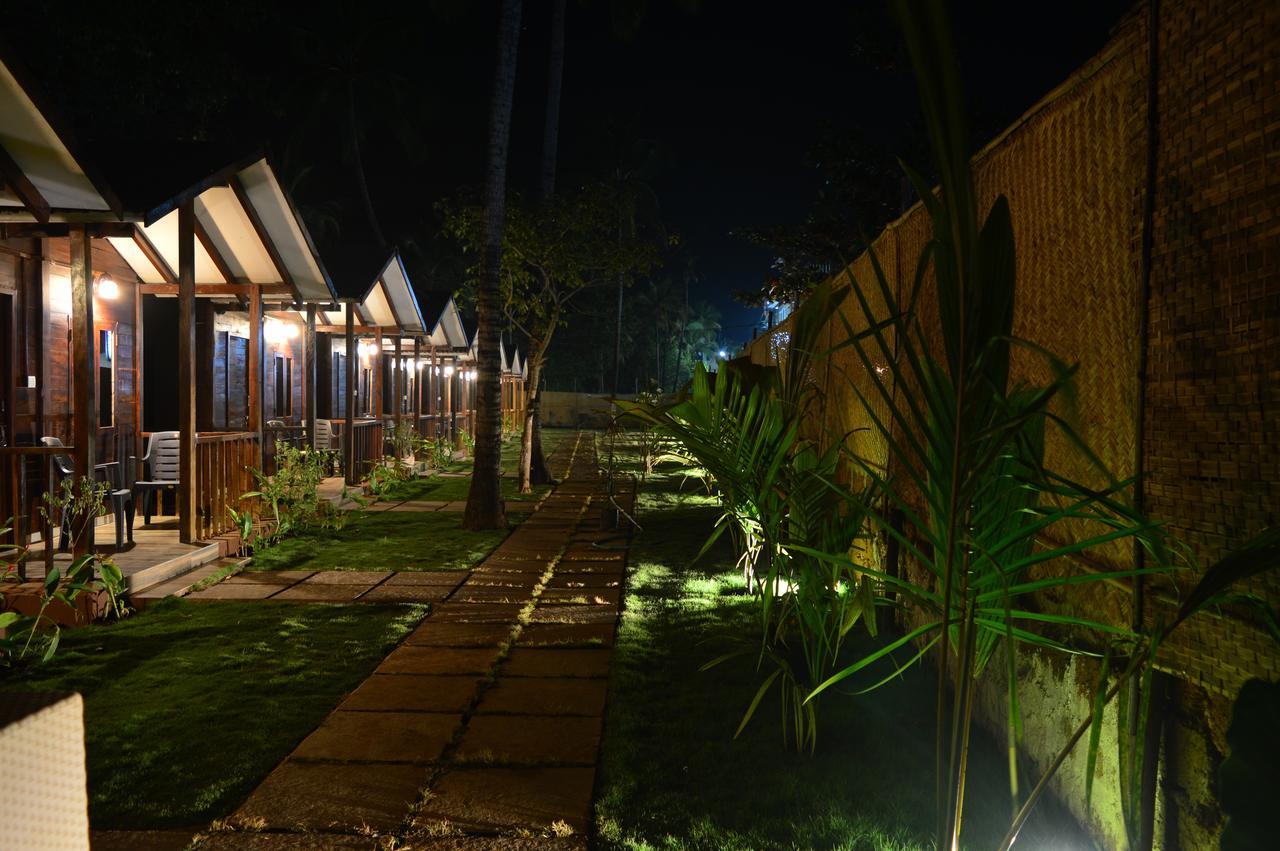 Ciiroc Hotel Morjim Exterior foto