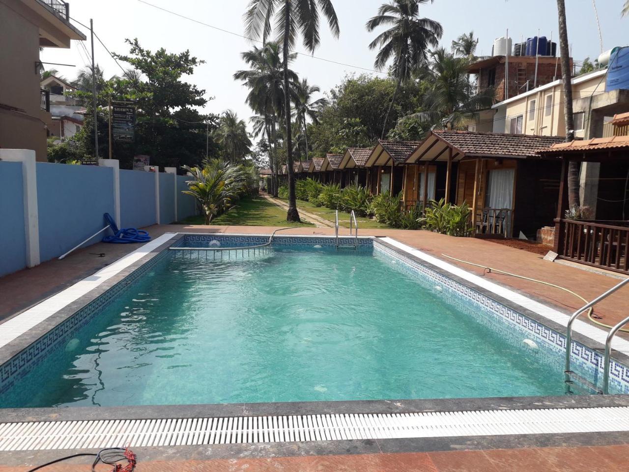 Ciiroc Hotel Morjim Exterior foto